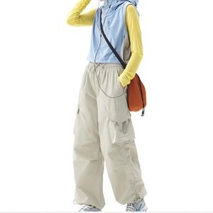 Women's Cream Cargo Pants